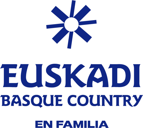 LOGO TURISMO EN FAMILIA